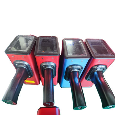 Telemetro laser portatile giallo grigio e piastra di calibrazione per un calcolo accurato della distanza