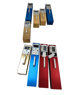 Retroreflettore Metri 700mm X 135mm X 115mm Volume Totale Inclusi Angolo di Visione di 105 Gradi e Intervallo di Misura RL 0-4000mcd M2lx per Test di Riflettività