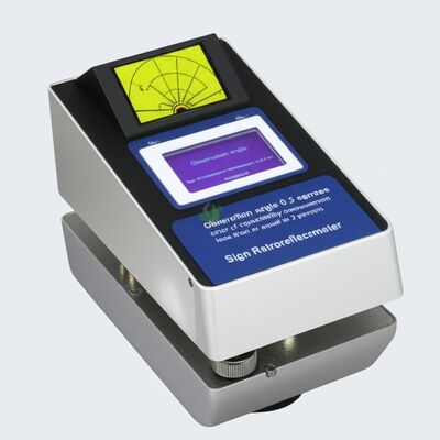 Angolo di osservazione 0,2 gradi Errore di ripetibilità del retroriflettometro per segnali stradali inferiore o uguale al 2 percento Lingua inglese